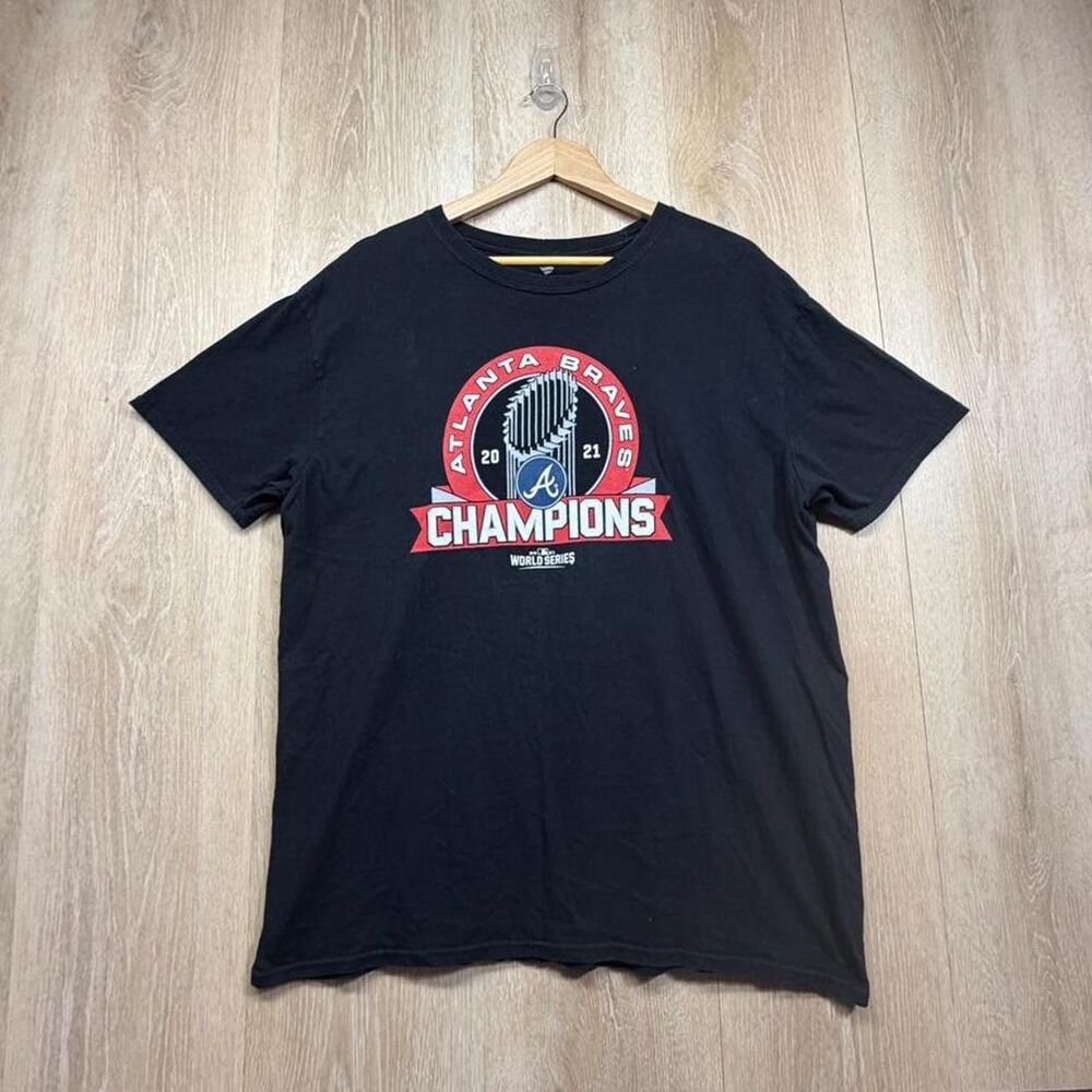 Mlb Men's Black T-shirt